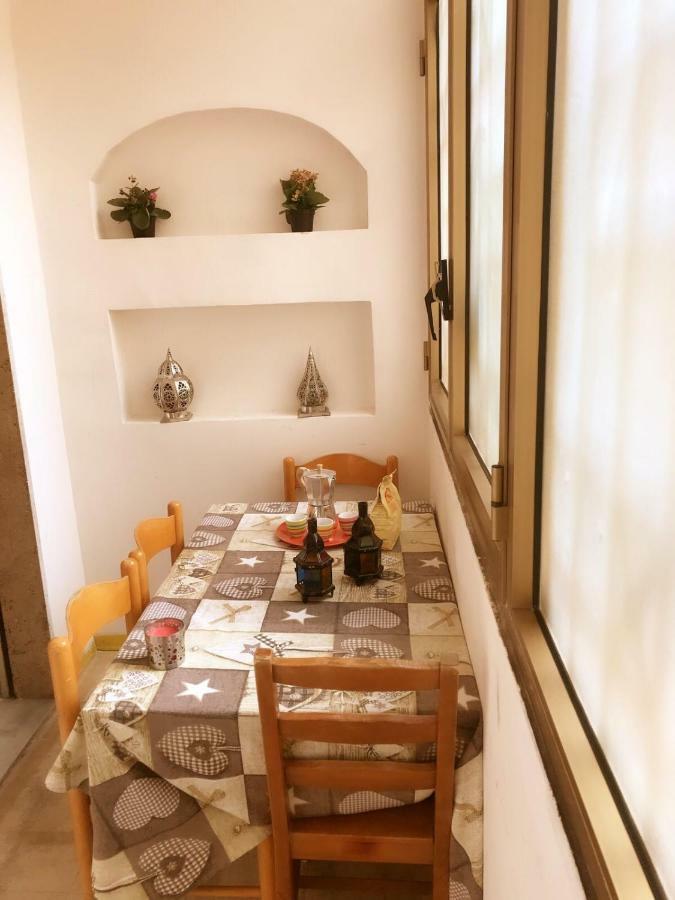 Monolocale In Gradoni Di Chiaia * Napoli